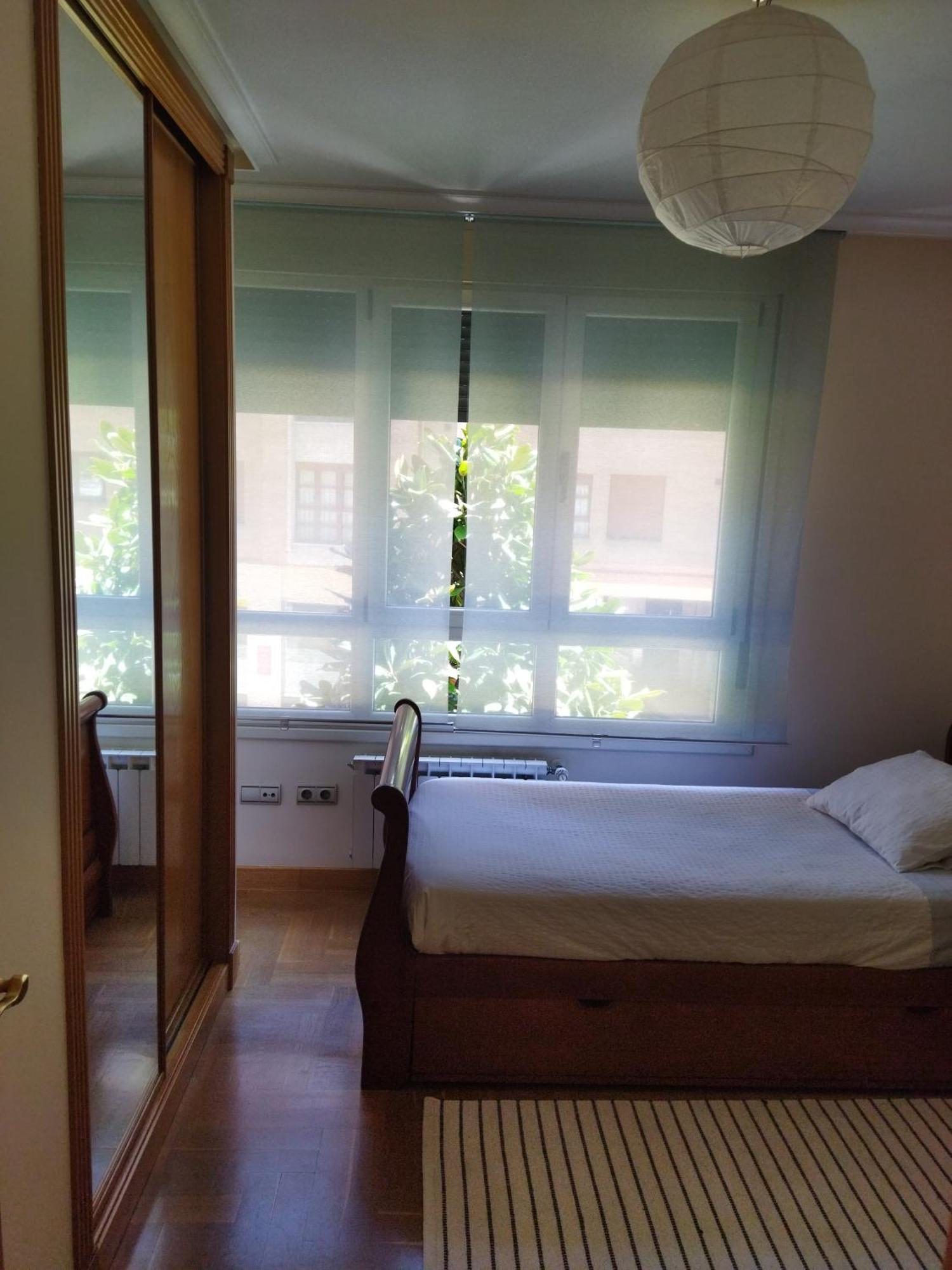 Centrico Apartamento Oviedo Parking Y Wifi Gratuitos Admite Mascotas Exterior foto