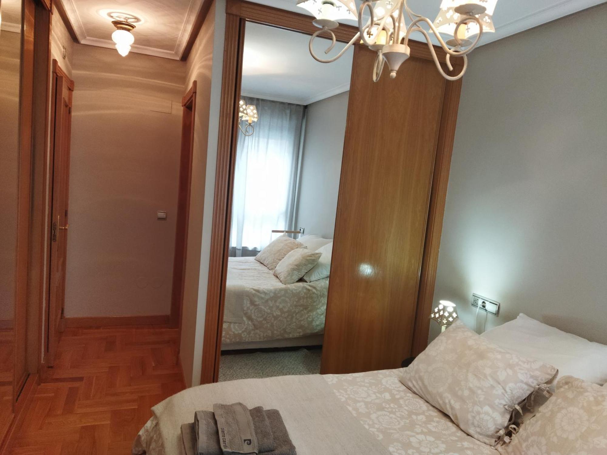 Centrico Apartamento Oviedo Parking Y Wifi Gratuitos Admite Mascotas Exterior foto